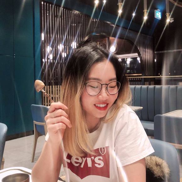 Meet your Posher, Thư - Picture 1 of 1